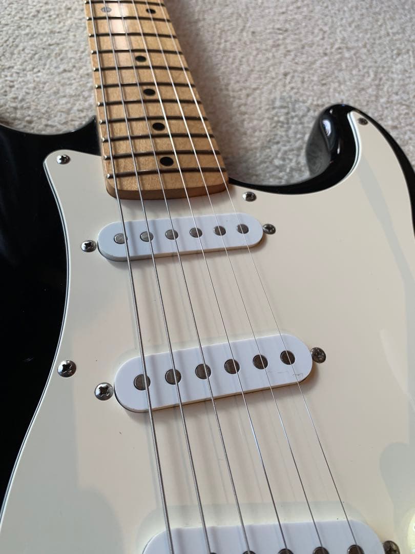 Squierスクワイヤー　ストラト