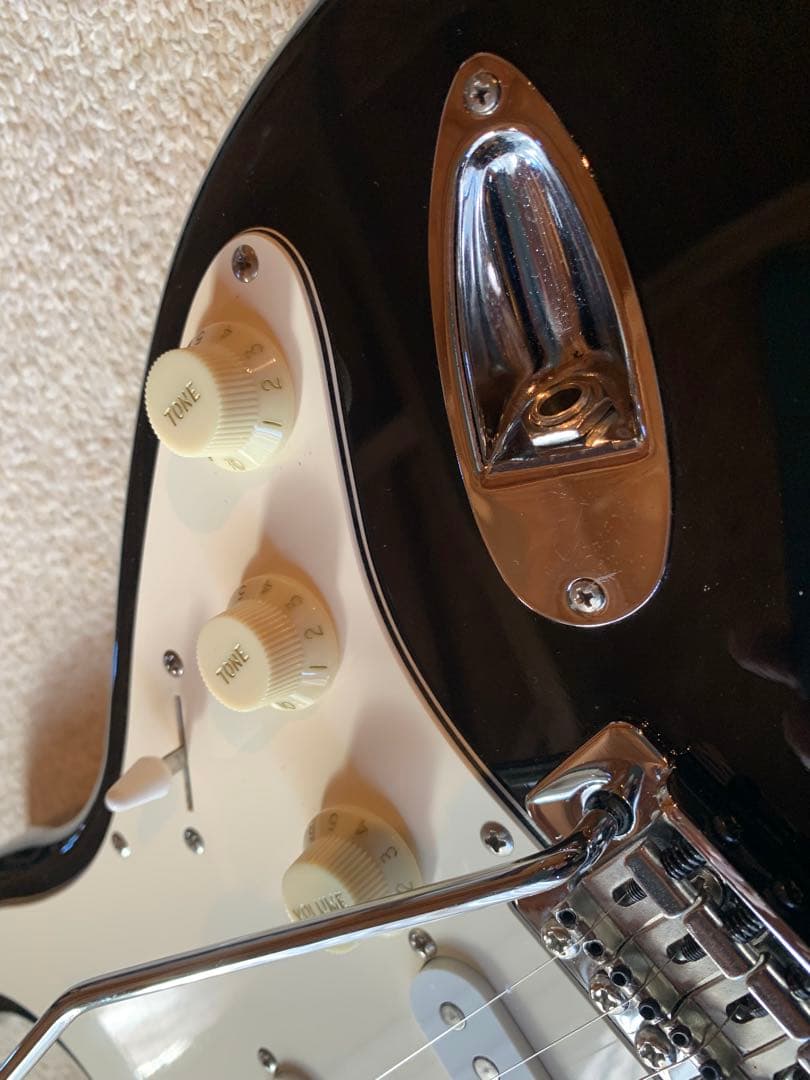 Squierスクワイヤー　ストラト