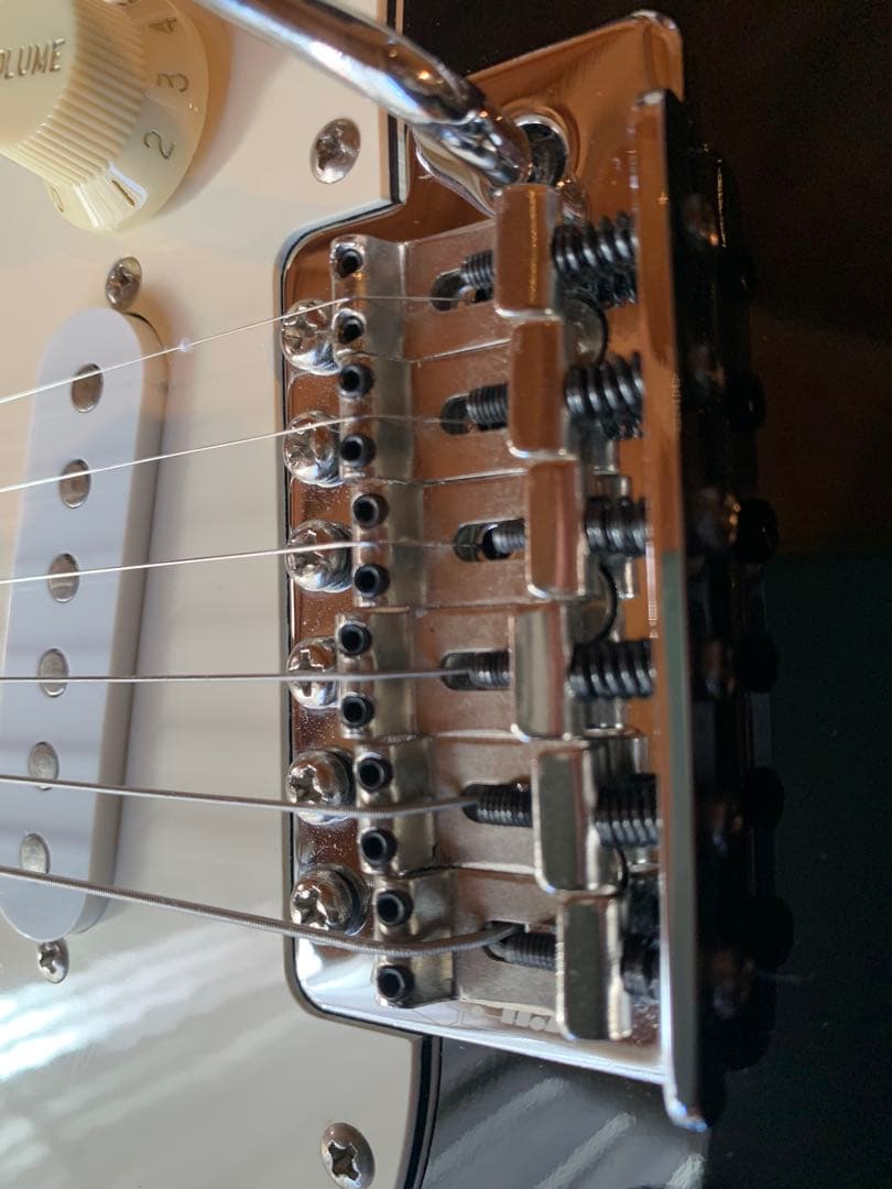 Squierスクワイヤー　ストラト