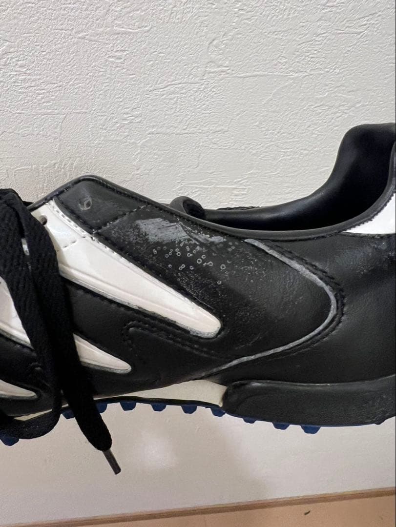 adidas サッカーシューズ ブラック/ホワイト　ヴィンテージ　90年代