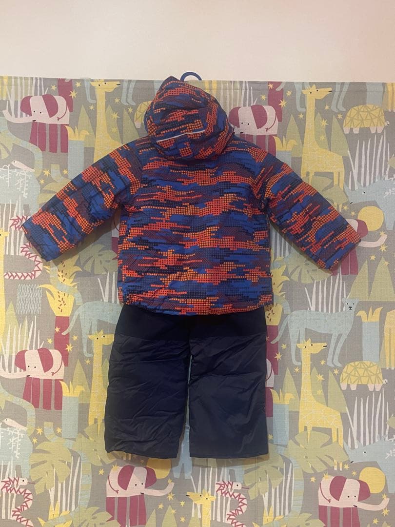 子供用スキーウェア2着セット 赤・グレー迷彩、オレンジ•青迷彩
