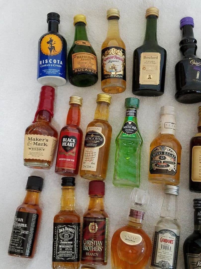 ミニチュアボトル31本 & ナポレオン