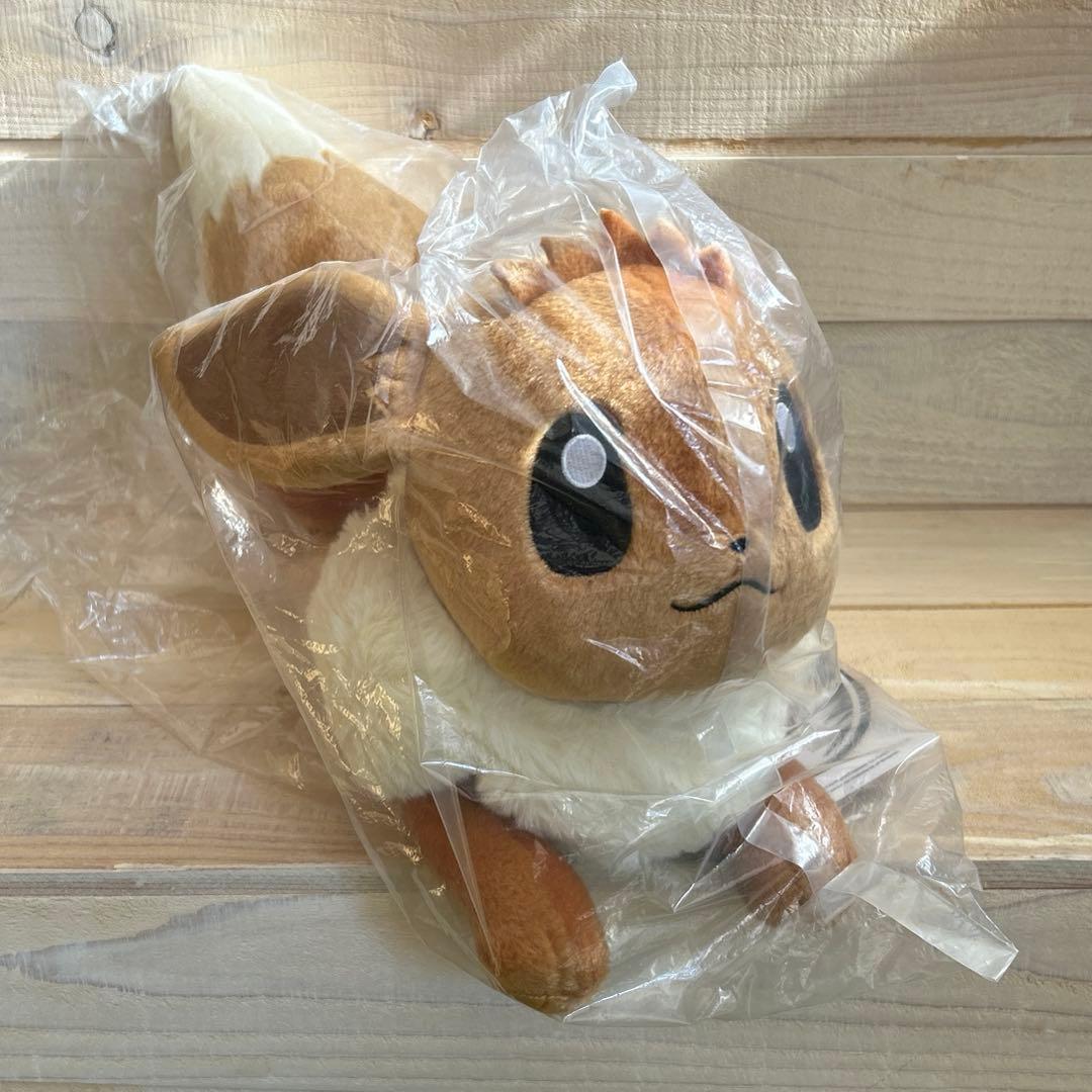 等身大イーブイ　寝そべり　ポケモンセンター　オリジナル