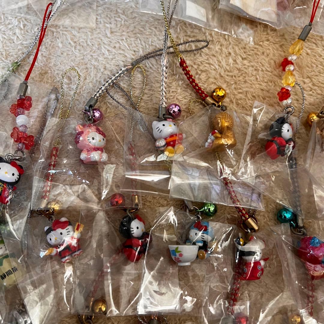 ハローキティ　ご当地キティ　根付けストラップ　60点　まとめ売り