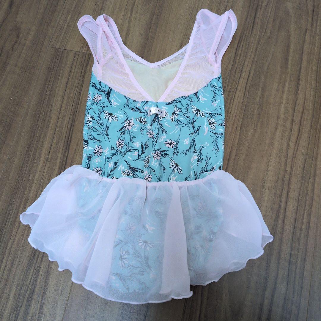 レア　極美品　stina kids P エメラルドグリーン 花 レオタード