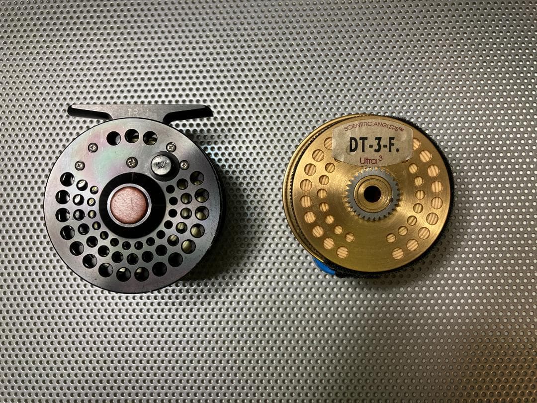 Abel TR1 フライリール　ブラック　　w/ゴールド交換スプール