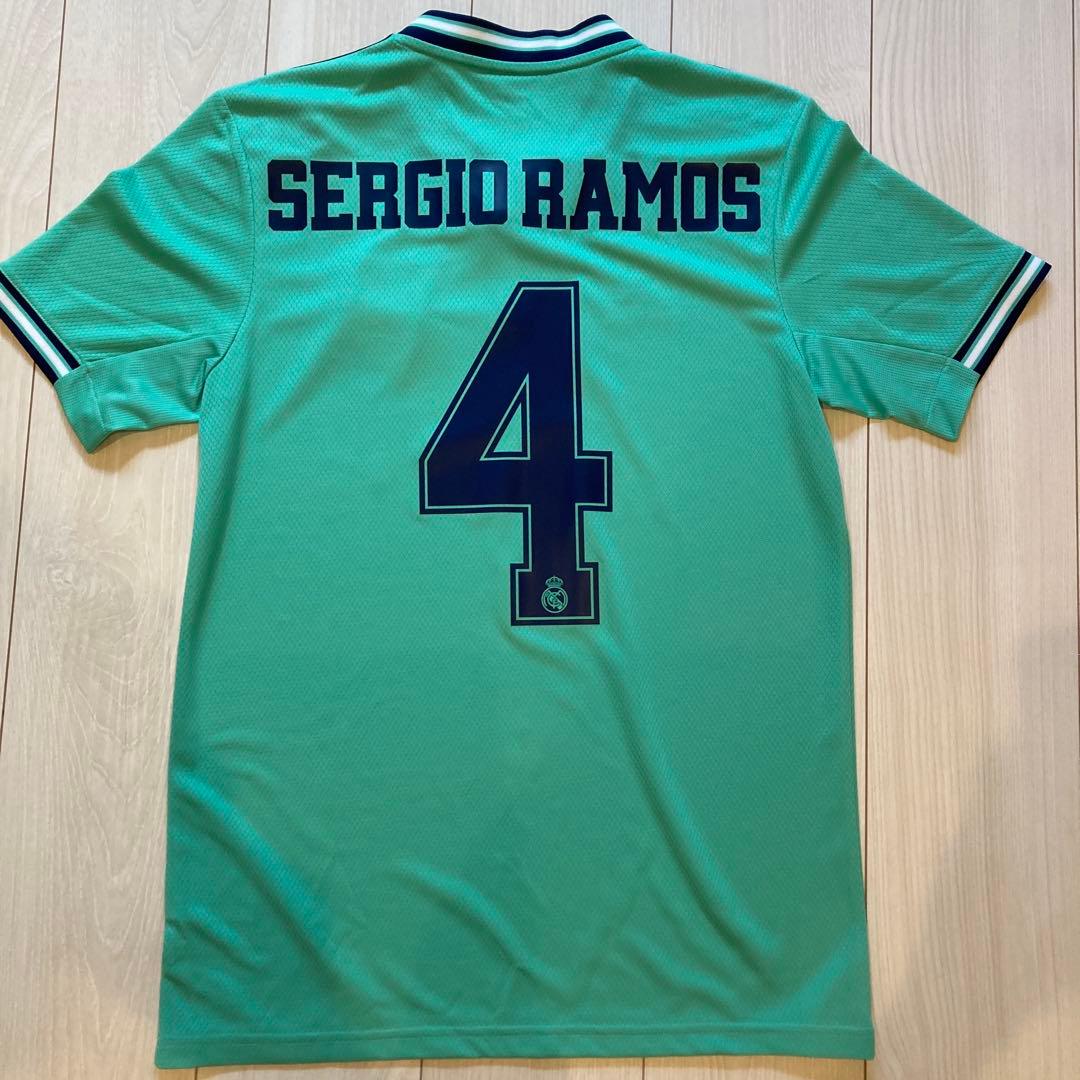 セルヒオラモスネーム入り　19/20 レアル・マドリードサードユニフォーム
