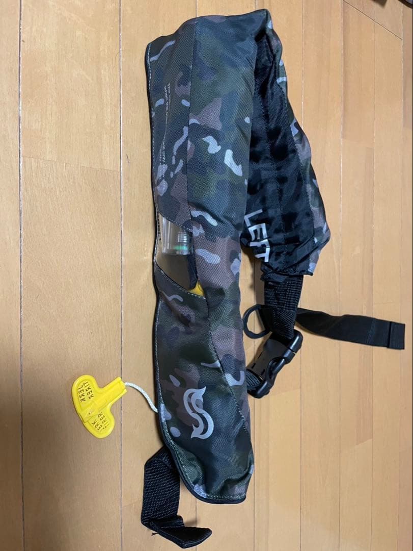 ブルーストーム　bluestrom 自動膨張式ライフジャケット　グリーンカモ