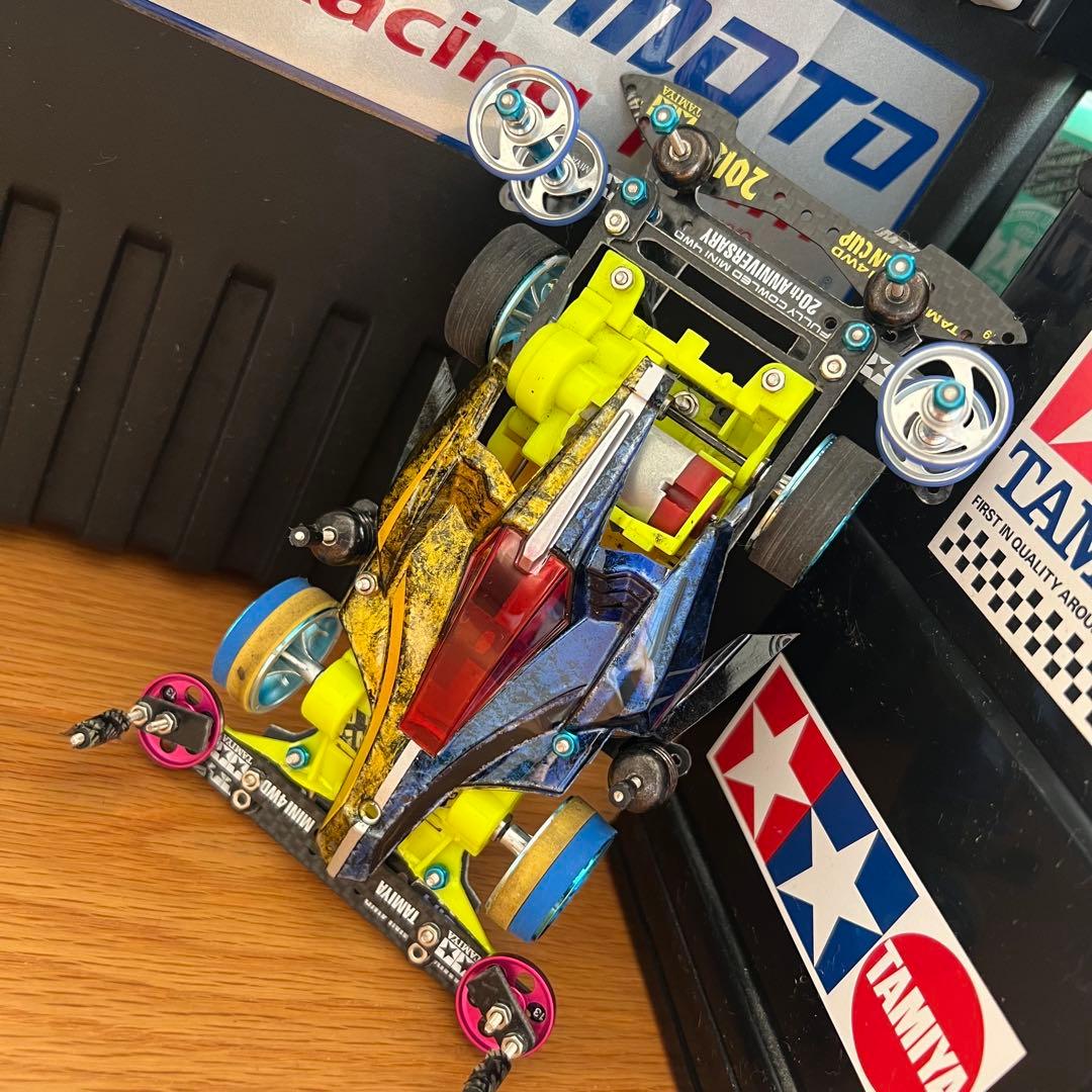■激レア　ミニ四駆　完成品　加工　アバンテ　仮面ライダーダブル　ルナ・トリガー風