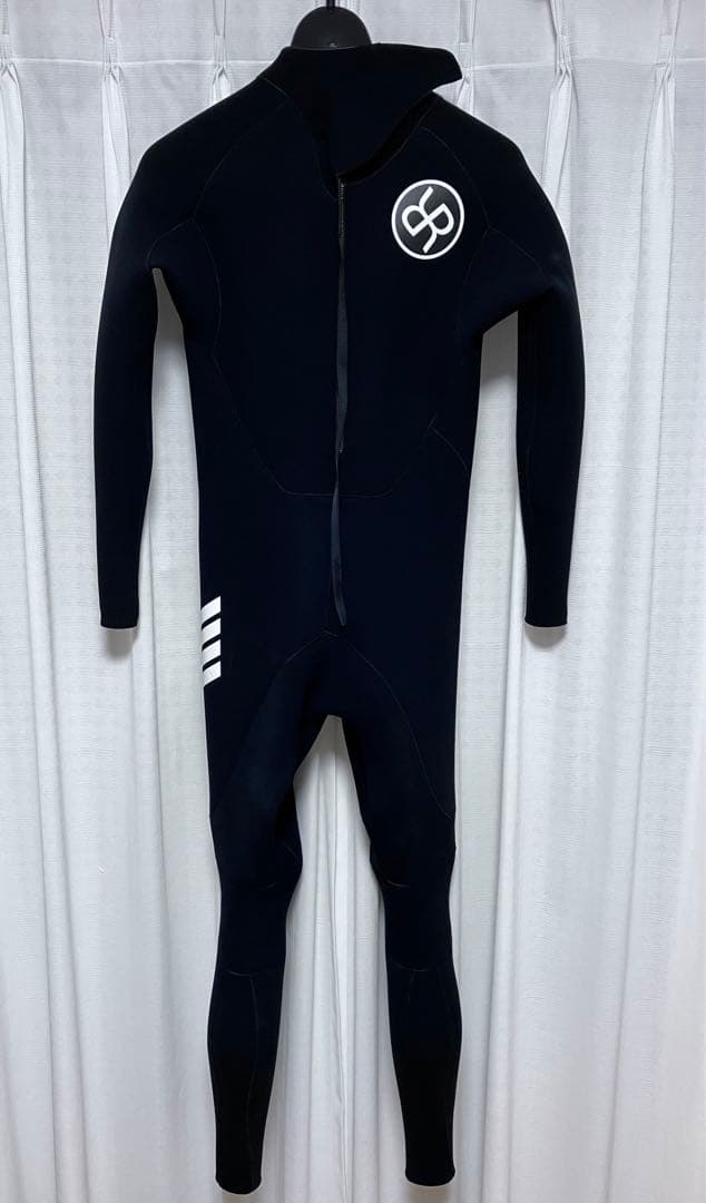 RASH WETSUITS ラッシュウエットスーツ