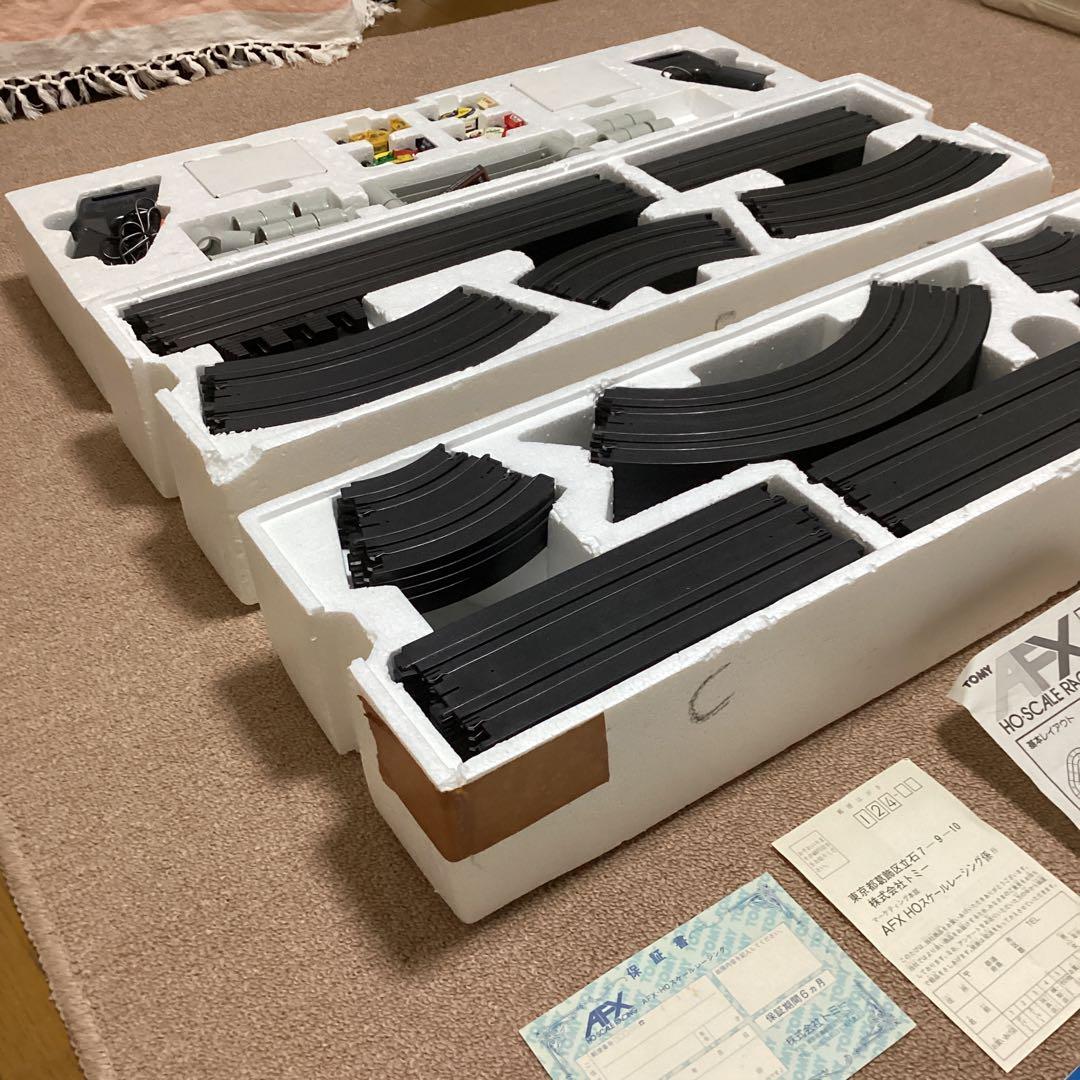 トミー　HO SCALE RACING. HOスケールレーシング　4車線