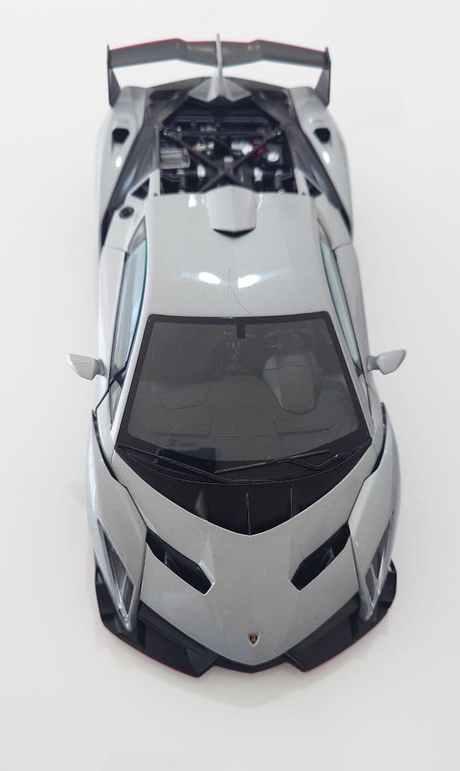 【稀少】ランボルギーニ ヴェネーノ 1/18 【AUTOART】