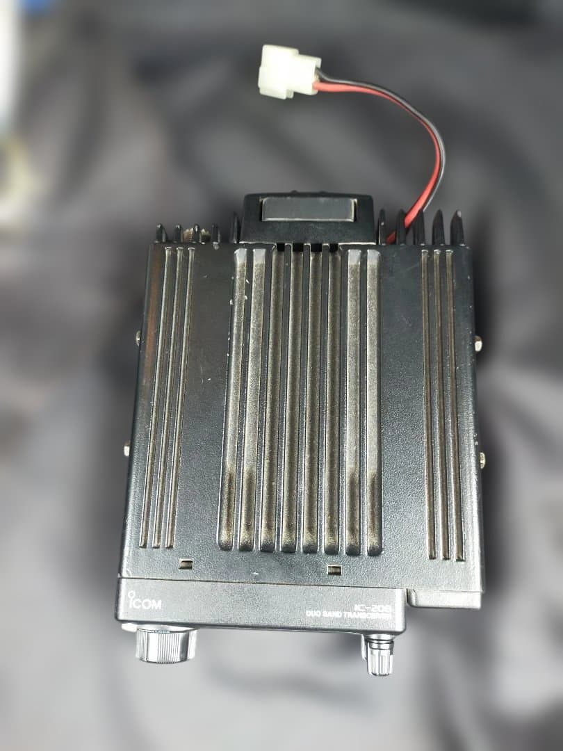 【値下げ】ICOM製モービル機「ＩＣ−２０８」20W機