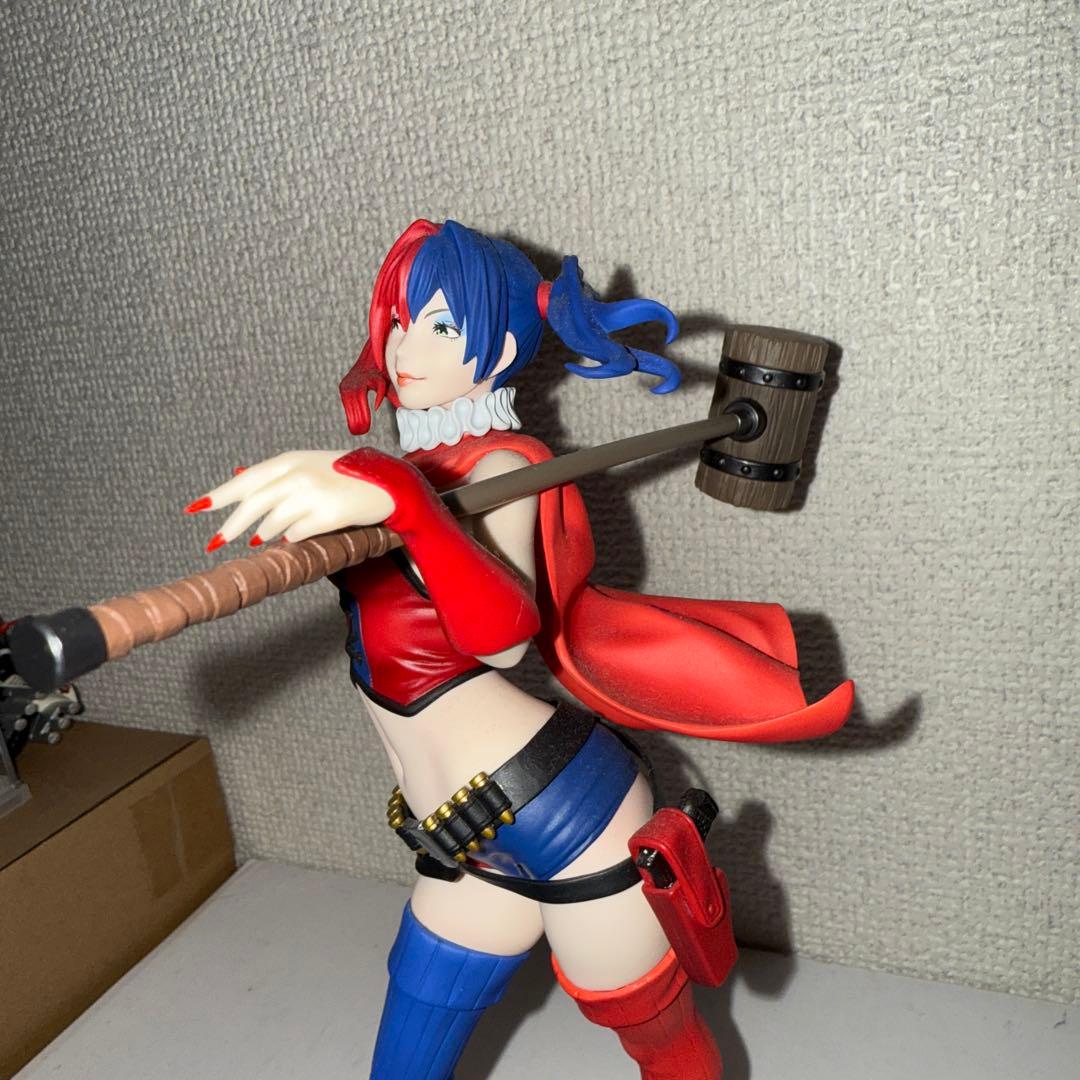 コトブキヤ、ハーレイ・クイン フィギュア 赤と青