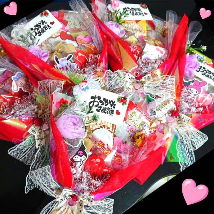 結婚式 クリスマス 発表会 リングガール サンリオ 卒業 成人式 お菓子ブーケ