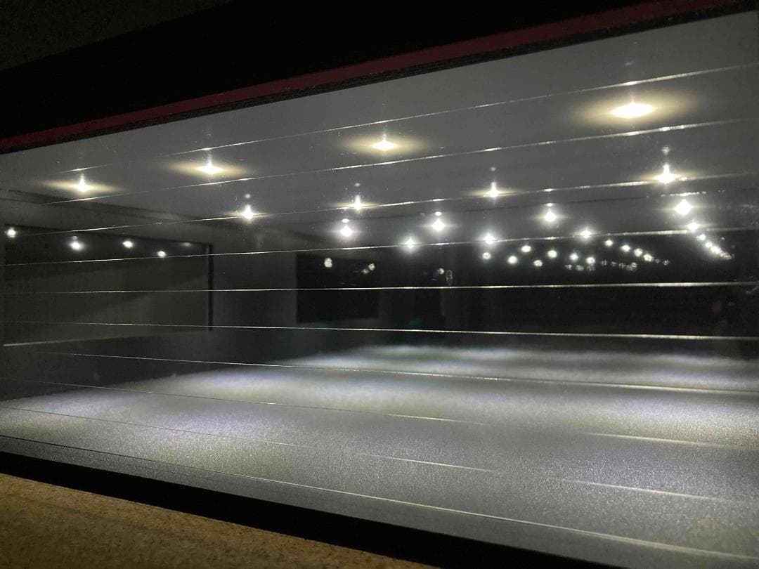 ミニカー用ジオラマ：1/18 ガレージ／BLACK FRIDAY SALE！