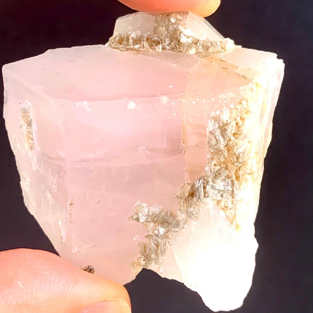 巨大モルガナイト原石Z/桜色きれい