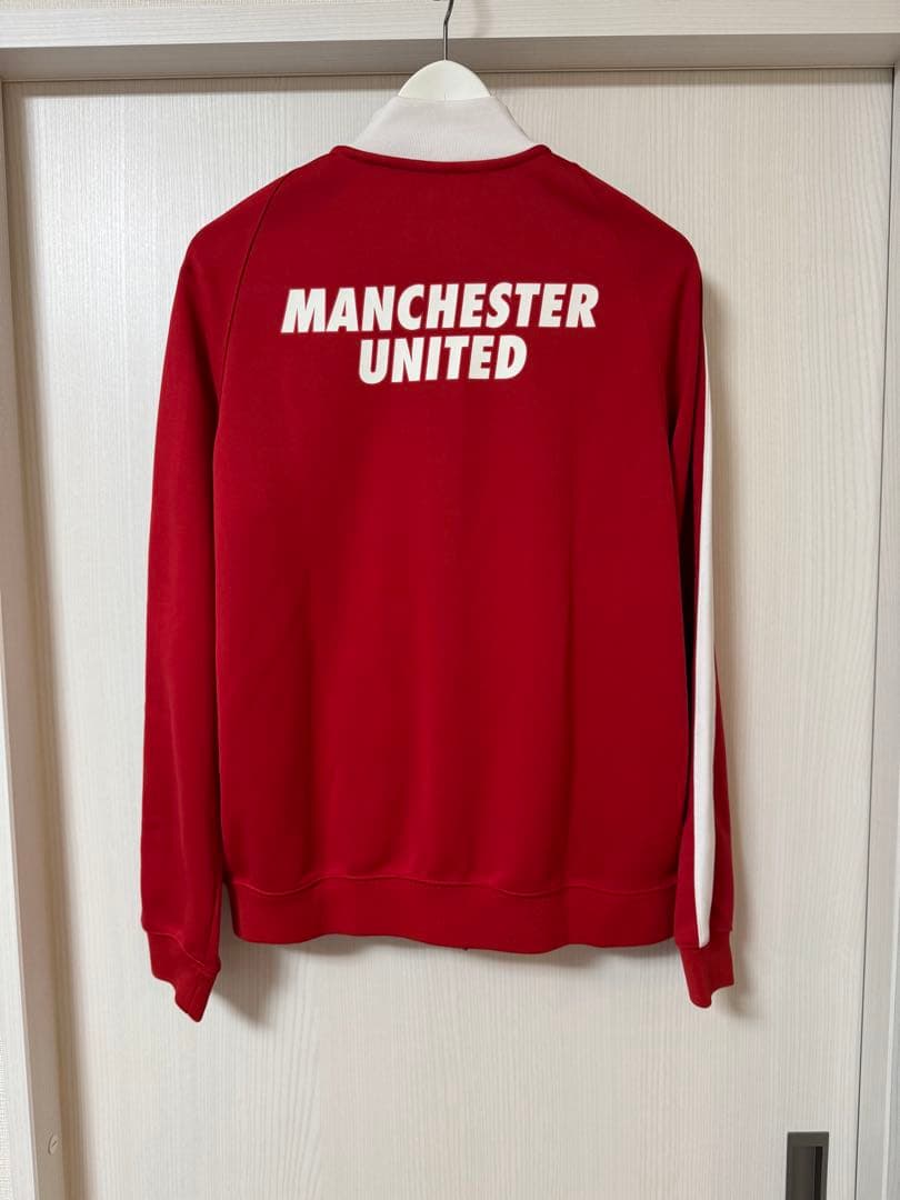 ☆マンチェスターユナイテッド　ジャージ　トレーニングウェア　Mサイズ