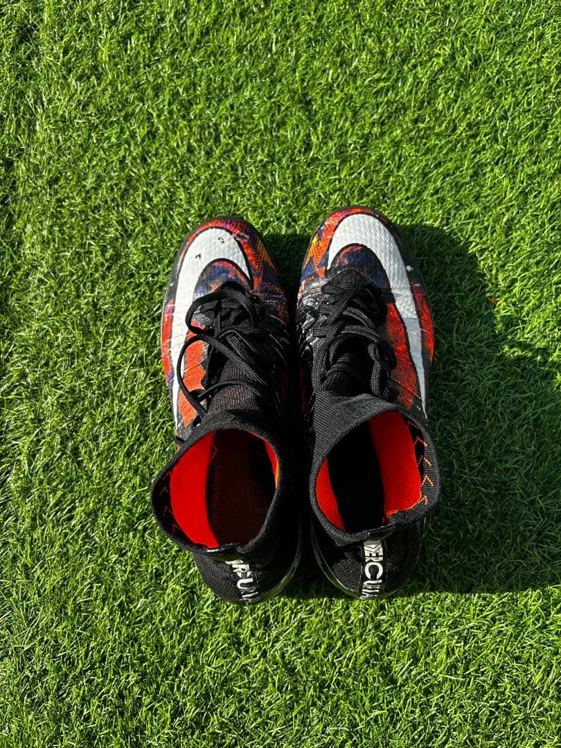 値下げしました！Nike マーキュリアル　CR7 ハイカット サッカーシューズ