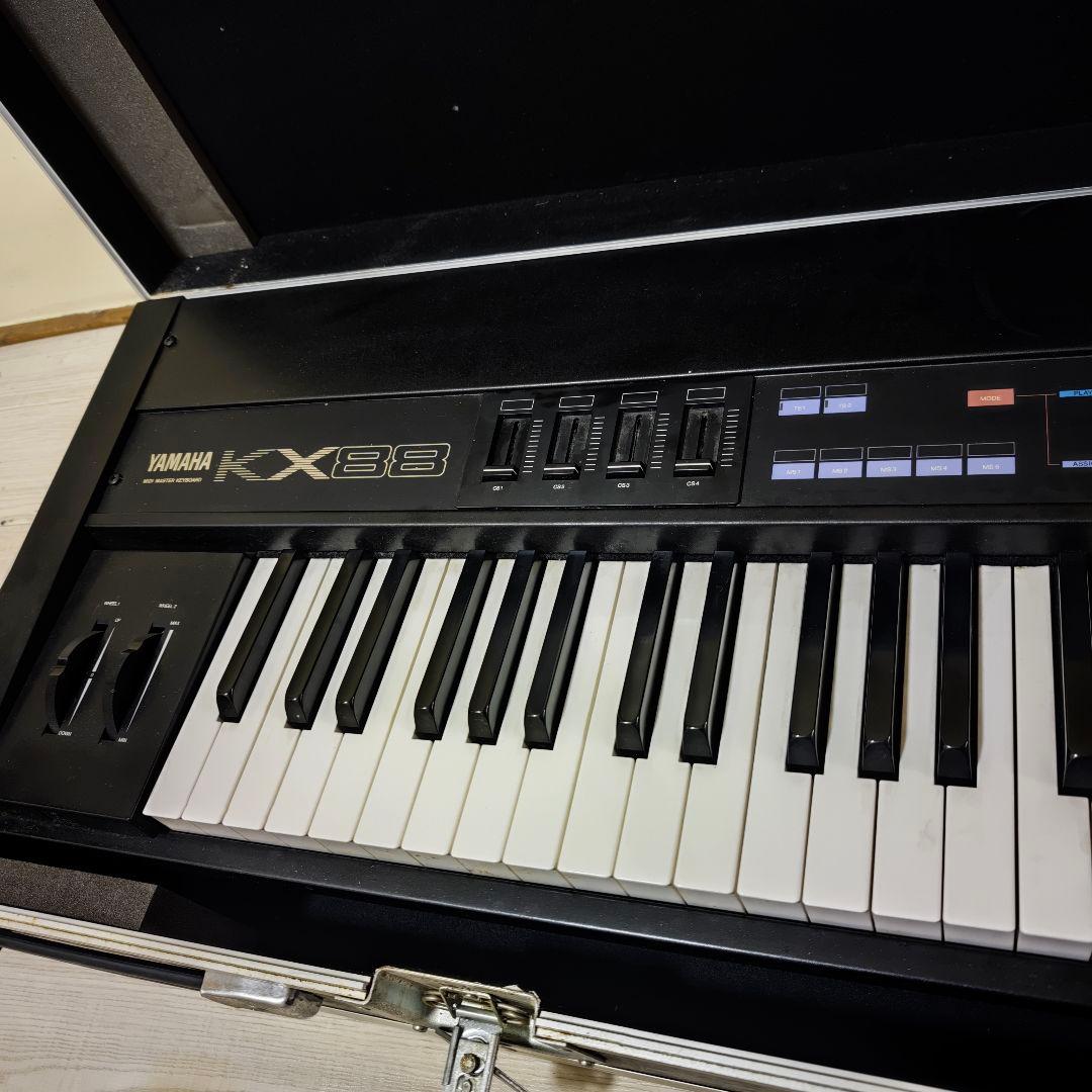 Yamaha KX88 MIDIマスターキーボード 88鍵 純正ハードケース付