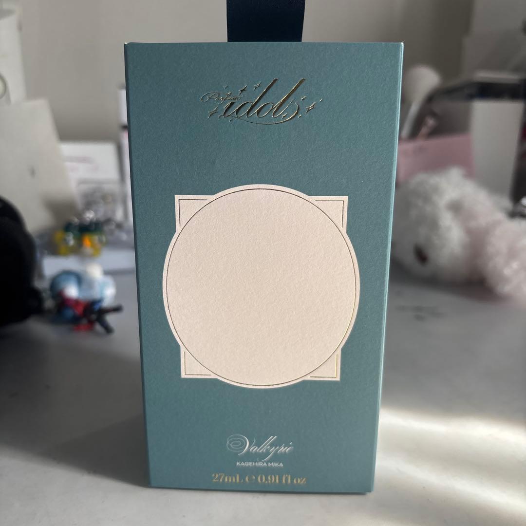 影片みか　香水　フレグランス