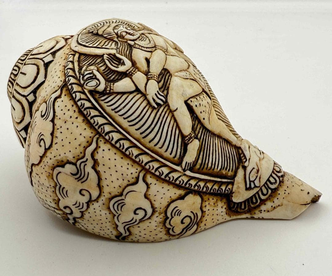 チベット密教法具 法螺貝（シャンカ）ナタラージャ（ダンシングシヴァ）