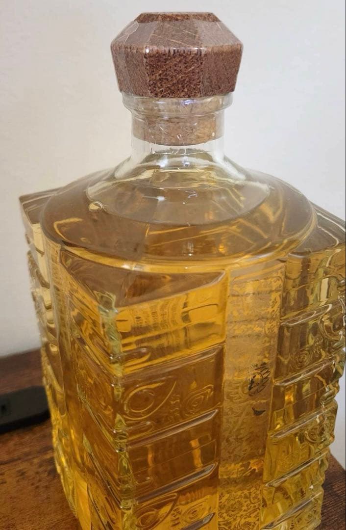 〈玉〉金霧島　霧島酒造　本格焼酎　900ml お酒