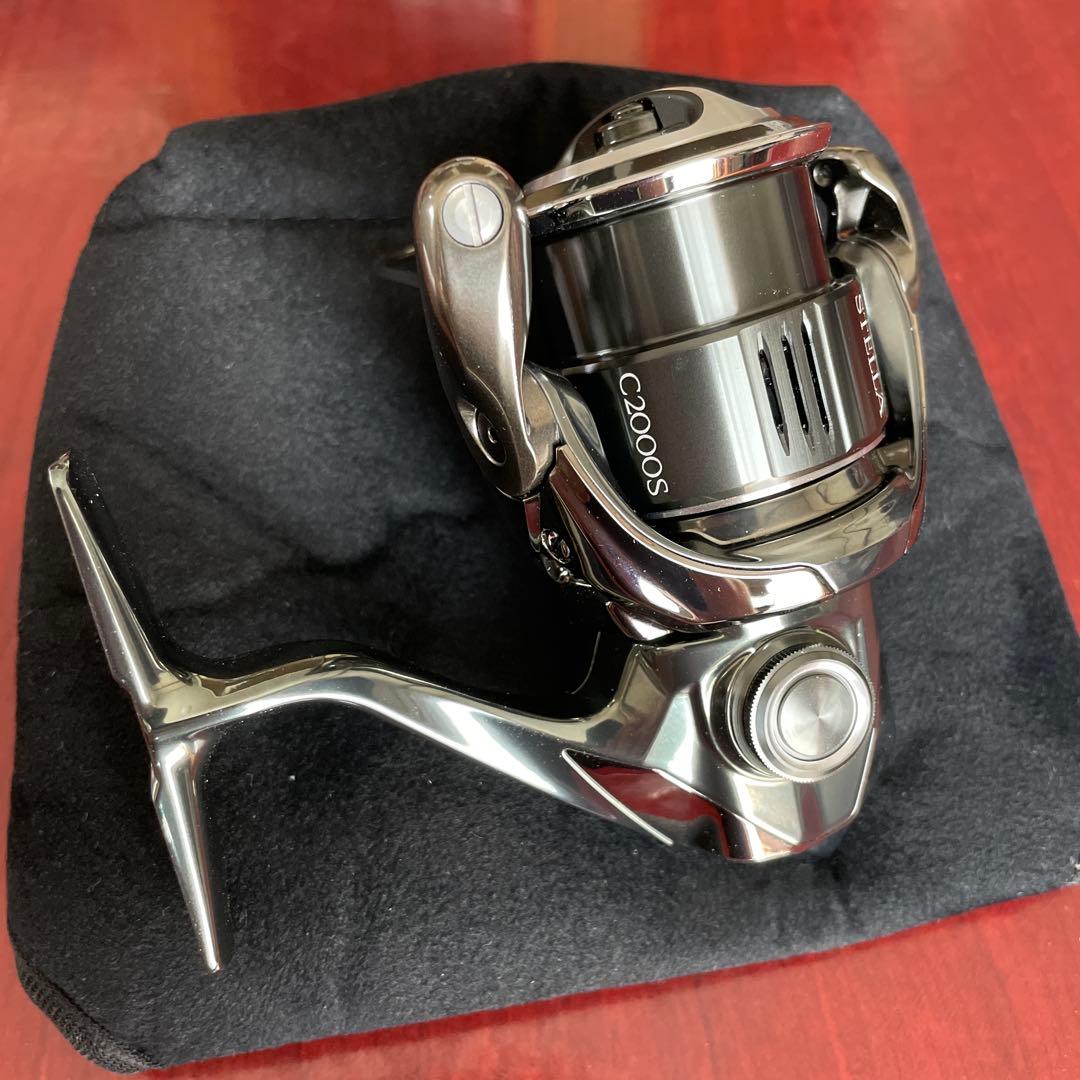 実釣未使用　22ステラ　 C2000S シマノ