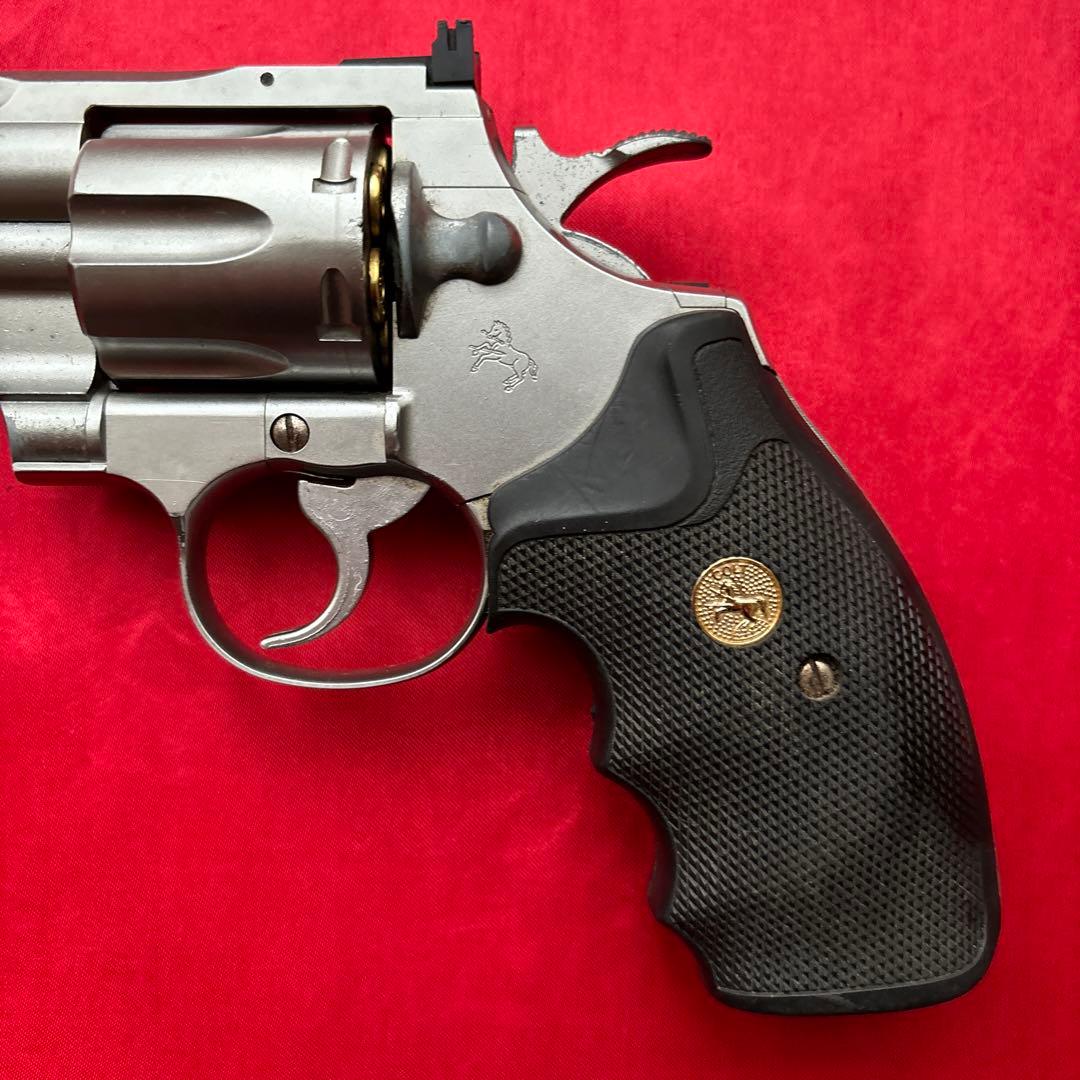 廃盤希少　東京マルイ　24連射ガスリボルバーコルトパイソン357マグナムシルバー