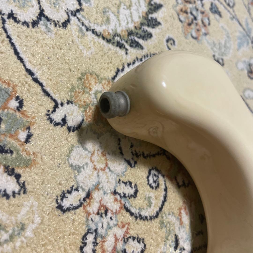 フェンダー　ストラトキャスター　クリーム