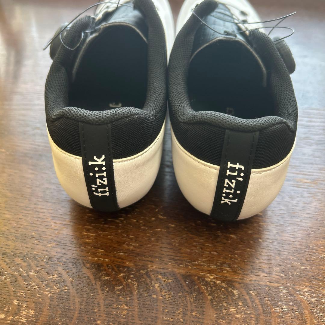 【美品】フィジークfizi:k VENTO OMN 41.5 26.7cm 白