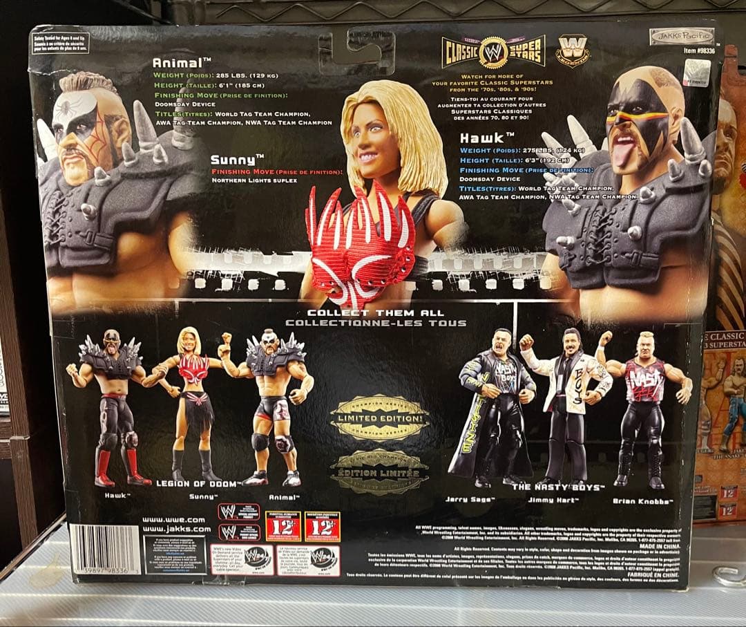 WWE リージョン•オブ・ドューム＆サニー