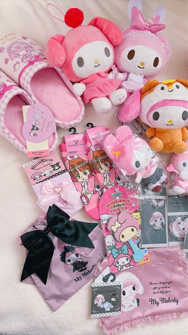匿名配送❣️サンリオ　マイメロディ　マイメロ　ぬいぐるみ　マスコット　ポーチ