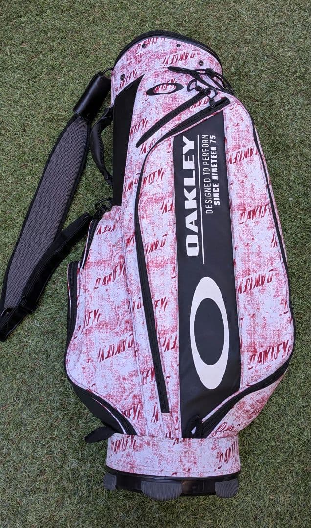 OAKLEY ゴルフバッグ