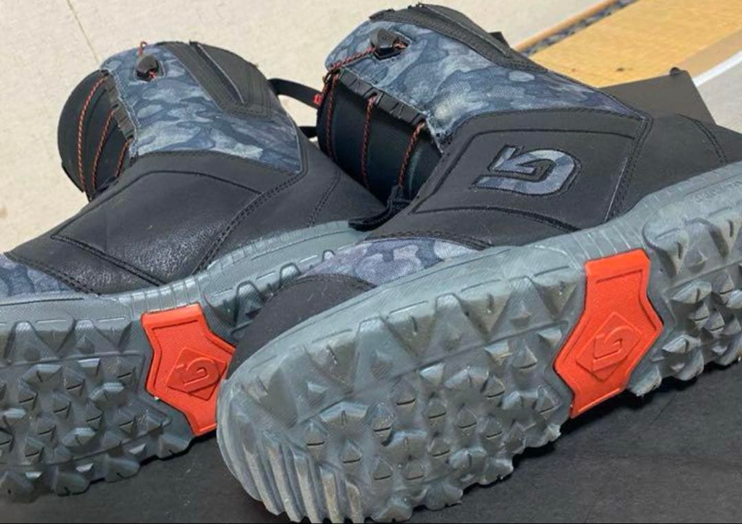 BURTON MOTO スノーボード ブーツ　26cm 中古美品