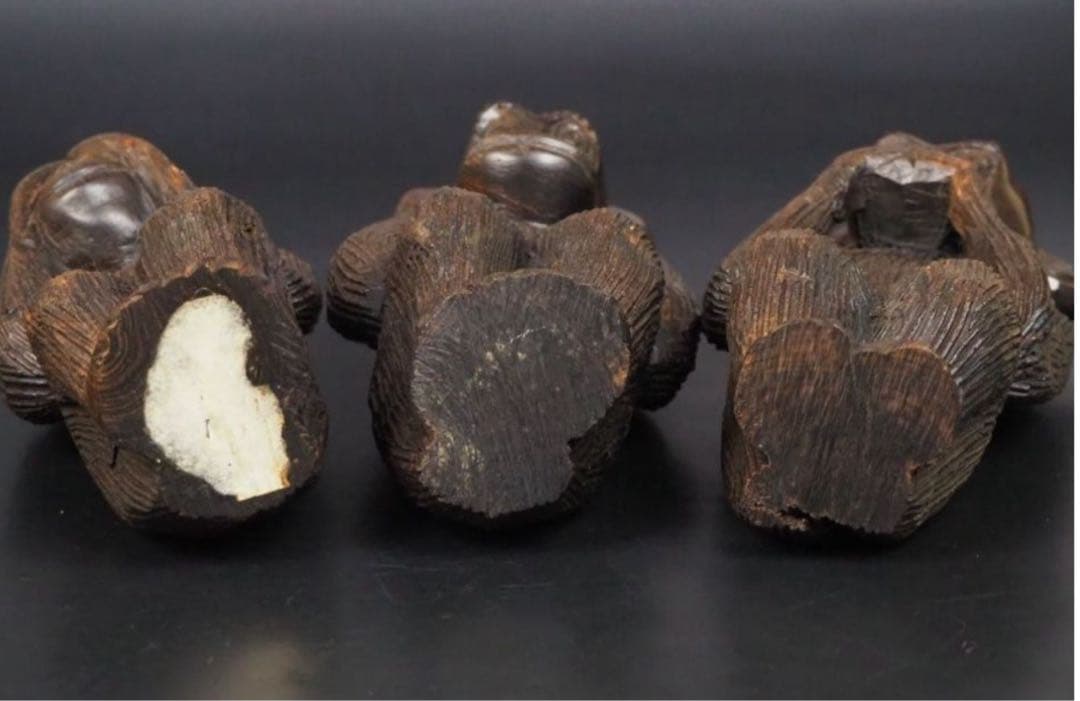 送料無料　木彫 唐木鉄刀木製三猿置物　高さ約17cm