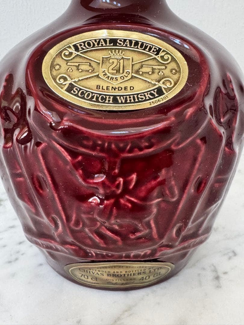 【限定品・長期自宅保管】ロイヤルサルート21年 赤陶器ボトル