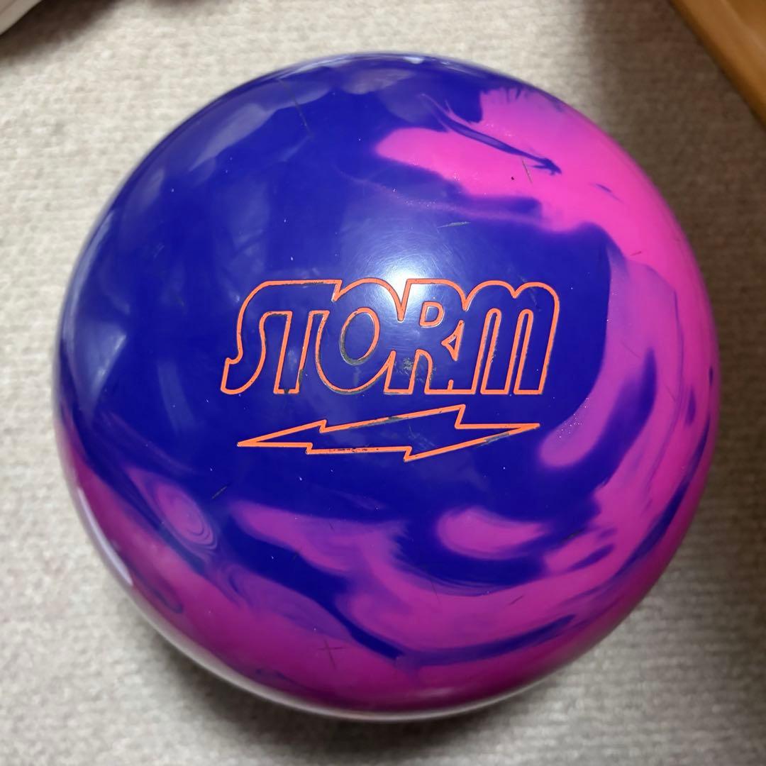 【名品】 フィジックス・パワーエリートIV ボウリングボール　15Ｐ　STORM