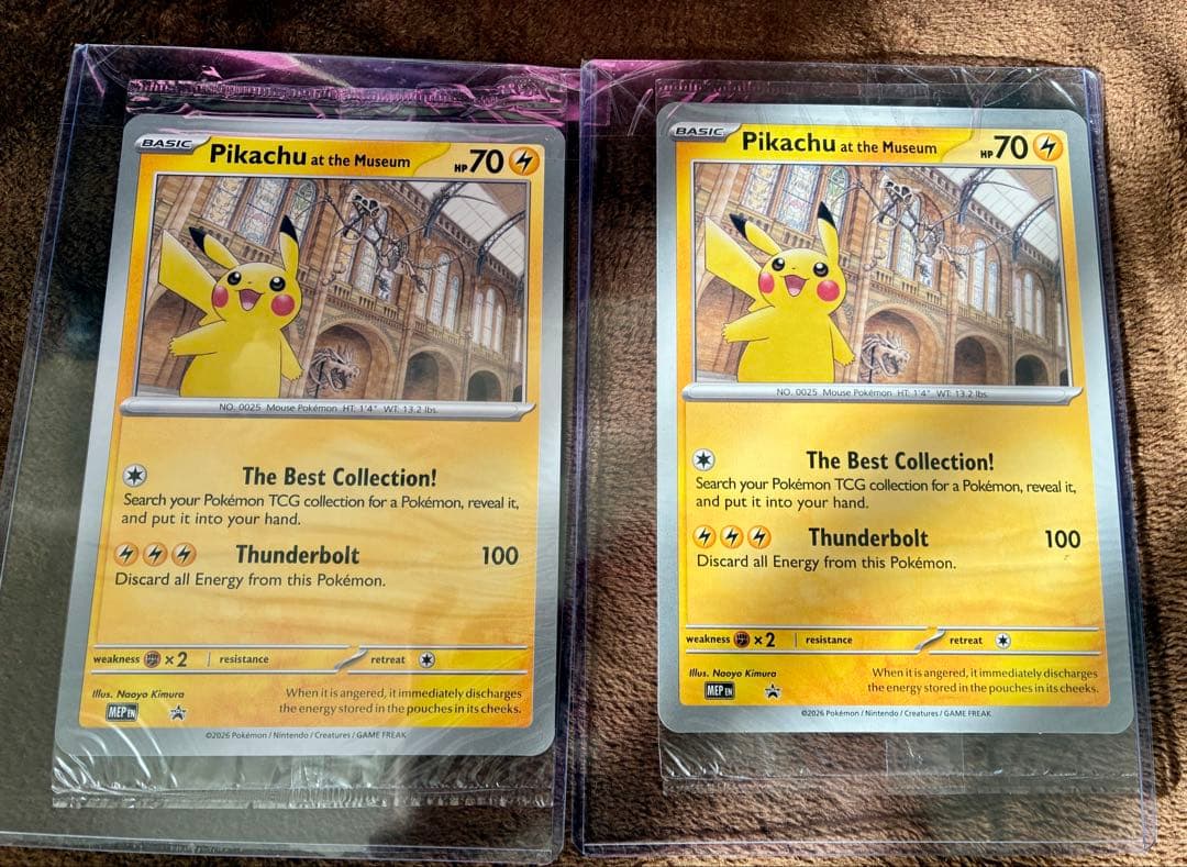 イギリス限定 ピカチュウ at the museum ジャンボカード 2枚