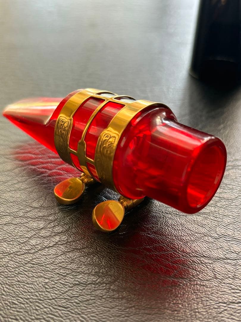 アルトサックス用　マウスピース　　赤