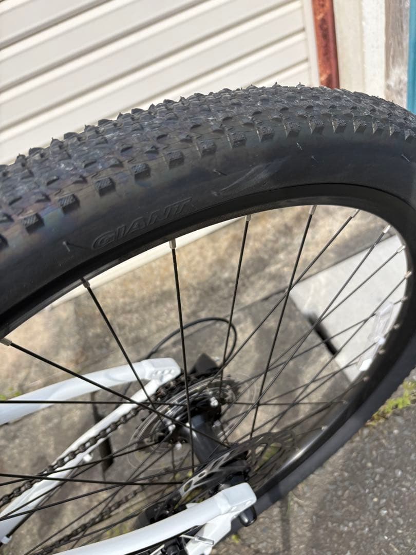 ジャイアント 2022年モデル？　　S atx 自転車