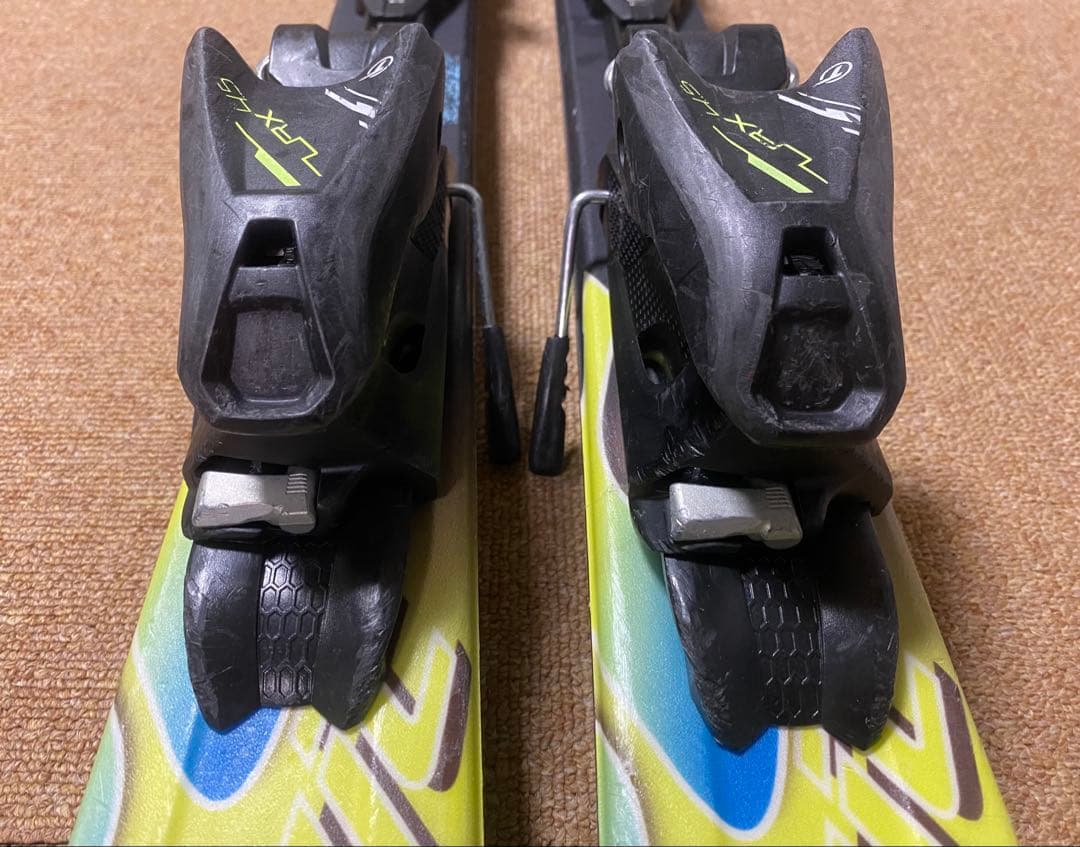 キッズ ★Hart スキー板137cm、ビンディング、ストックの3点セット