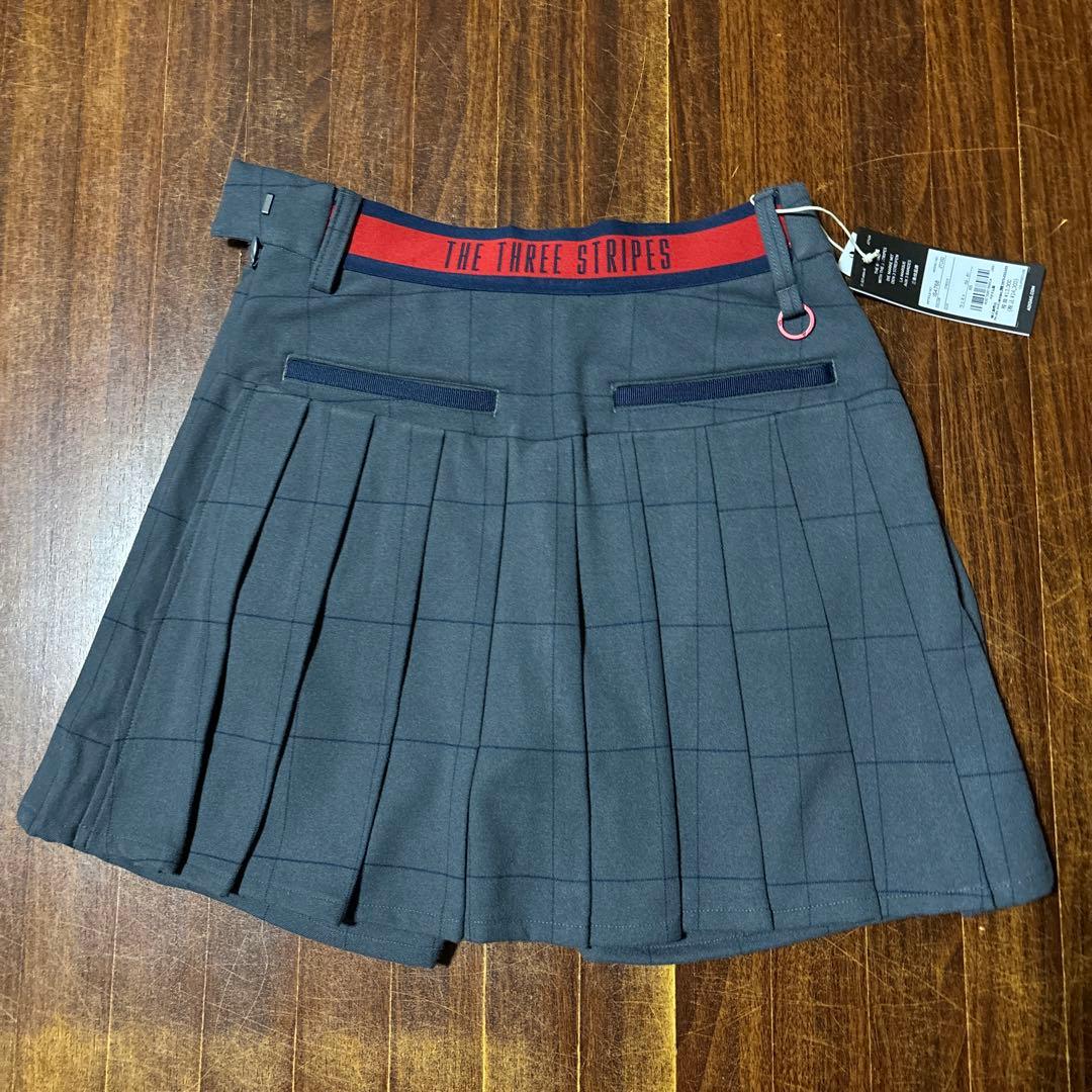 新品 ゴルフウェア アディダス チェックスカート ビックロゴフーディー パーカー