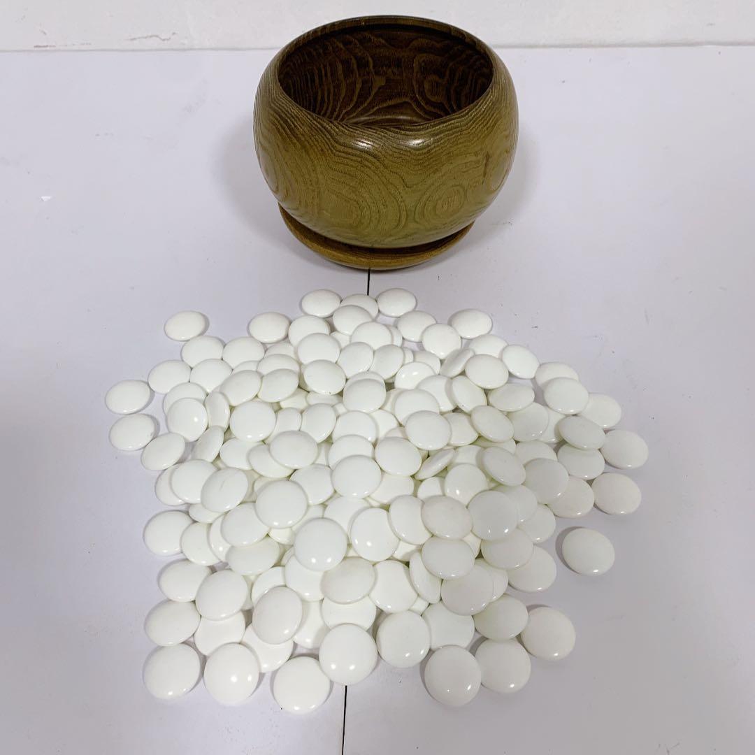 【送料込】高級 任天堂 極厚 約4.8寸 囲碁 本榧 目が繊細 ヘソ 脚付き