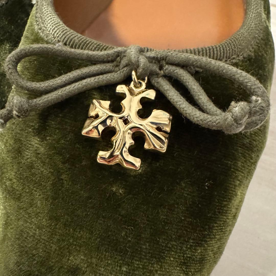 【TORY BURCH】トリーバーチ　ベルベットバレエシューズ