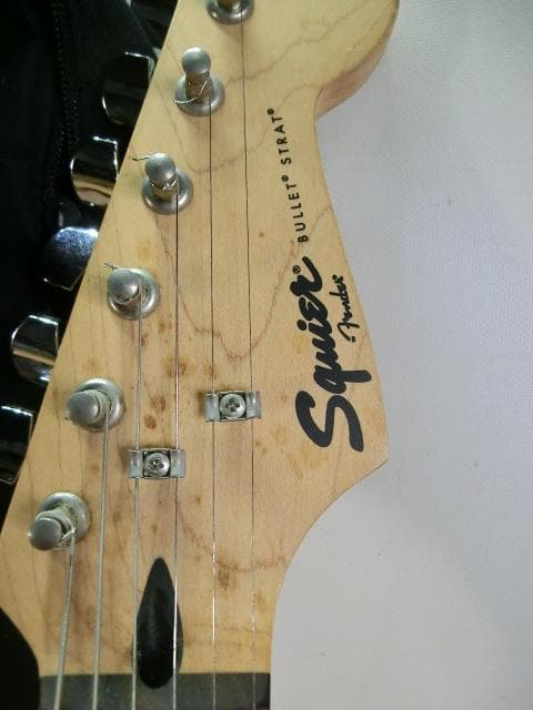 55：Squier Bullet Strat　Fender　エレキギタージャンク