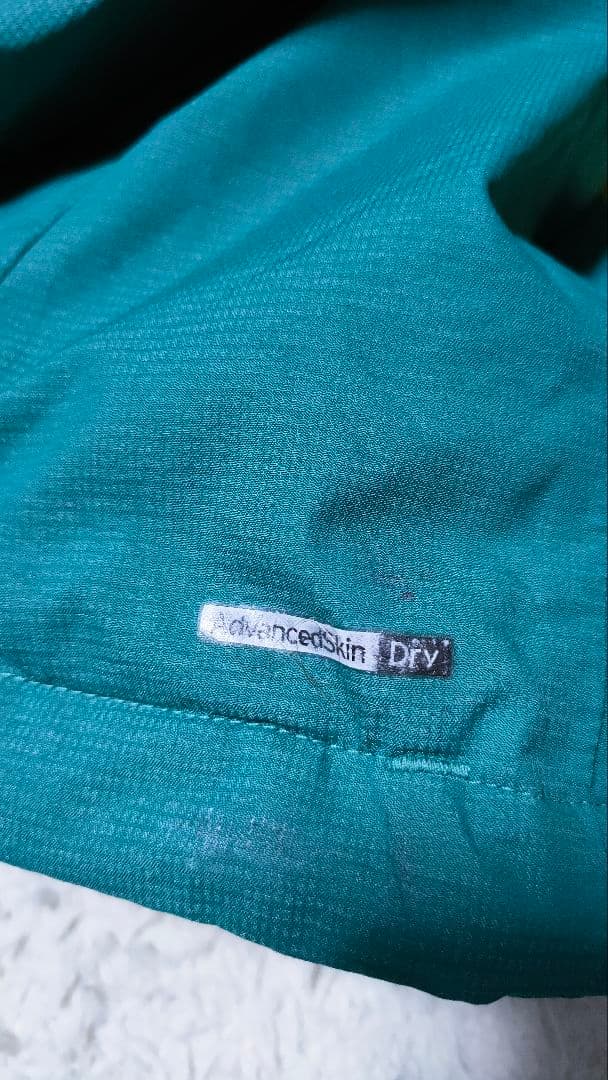 【SALOMON サロモン】スキーウェア 中綿ジャケット 雪山 保温