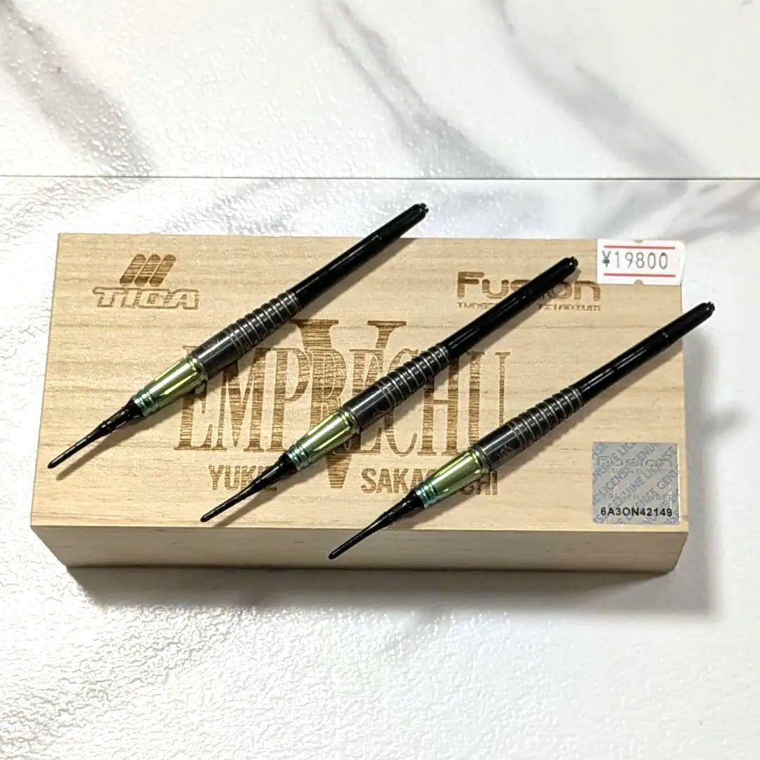 TIGA EMPRECHU V Fusion 坂口優希恵モデル