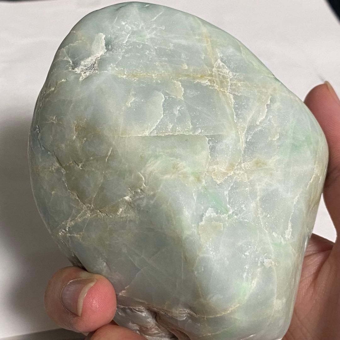 糸魚川翡翠　上質　白緑　小滝圧砕　1053g