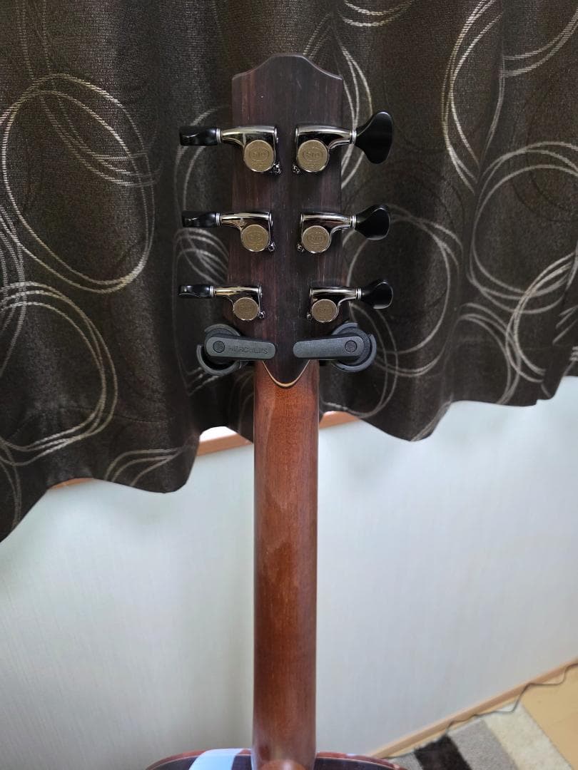 Yokoyama Guitars　アディロン&マダガスカルローズ&ホンマホネック